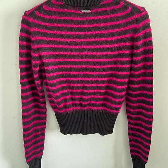 Sweater - Picture 2 of 3